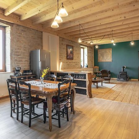 Appartement De Charme Dans Une Maison Isolee Presilly  Bagian luar foto