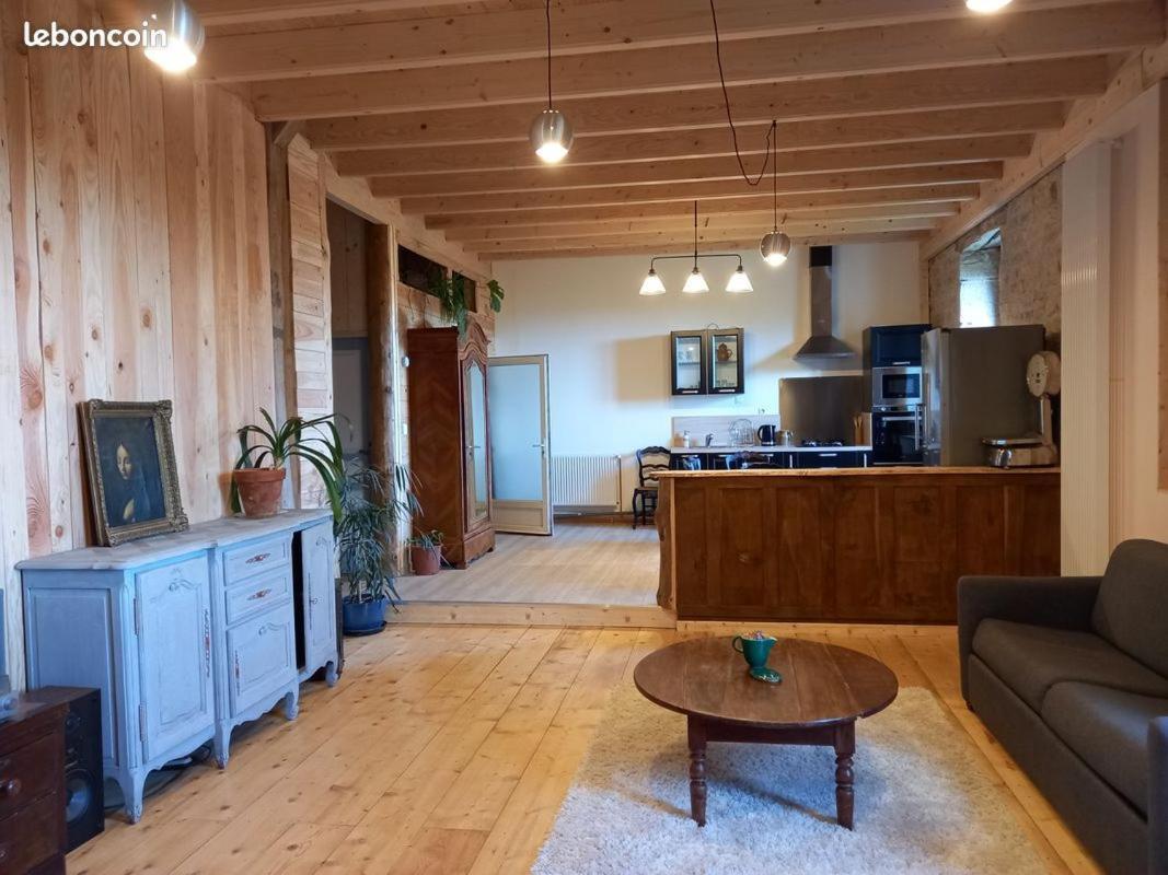 Appartement De Charme Dans Une Maison Isolee Presilly  Bagian luar foto