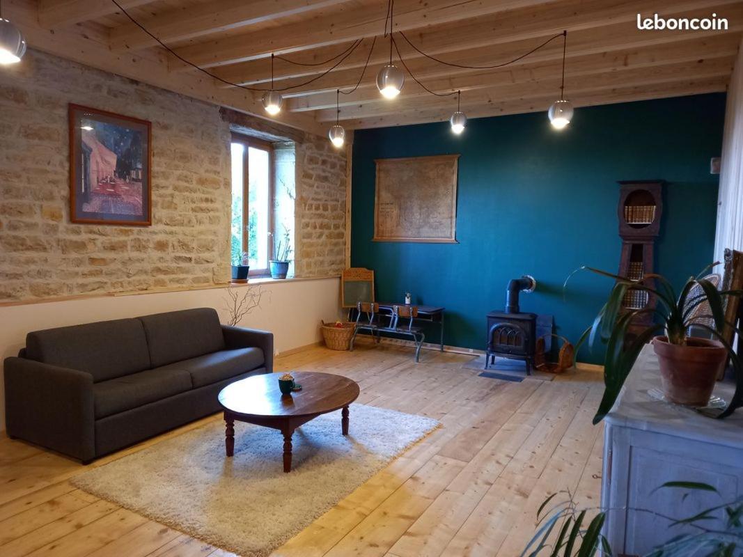 Appartement De Charme Dans Une Maison Isolee Presilly  Bagian luar foto