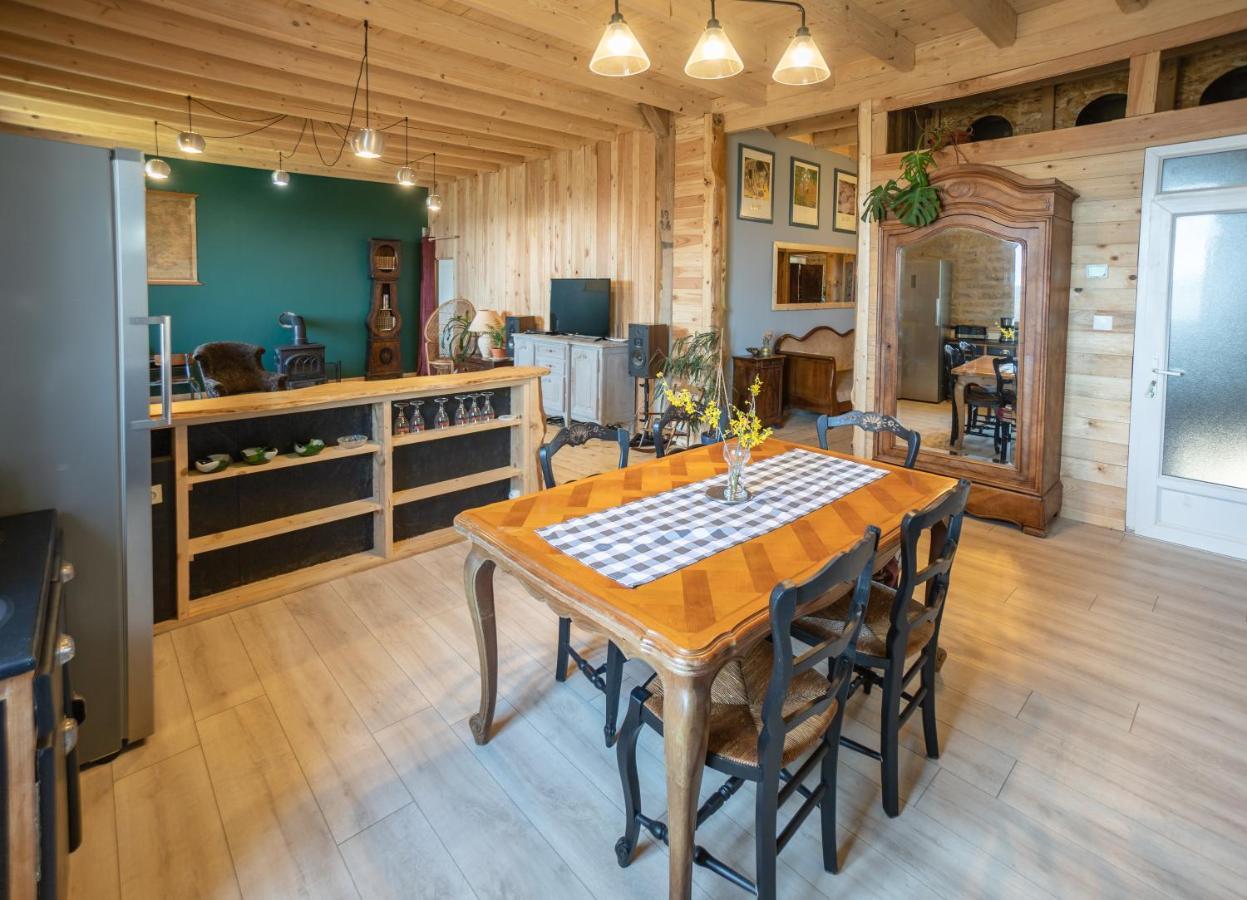 Appartement De Charme Dans Une Maison Isolee Presilly  Bagian luar foto