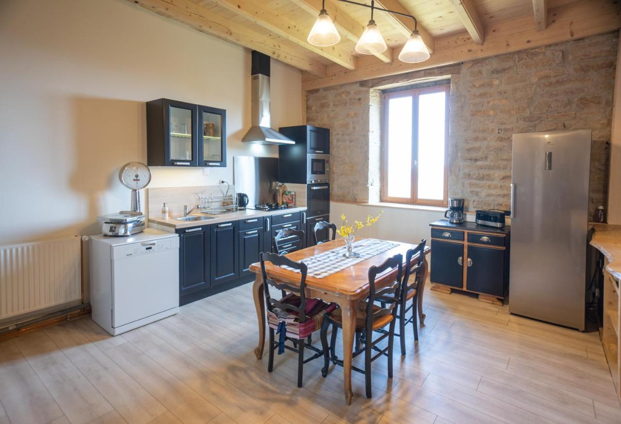 Appartement De Charme Dans Une Maison Isolee Presilly  Bagian luar foto